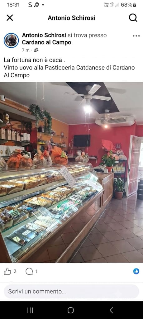 Vetrina banco refrigerato pasticceria lunghezza.. 4 m usato in vendita a Cardano al campo
