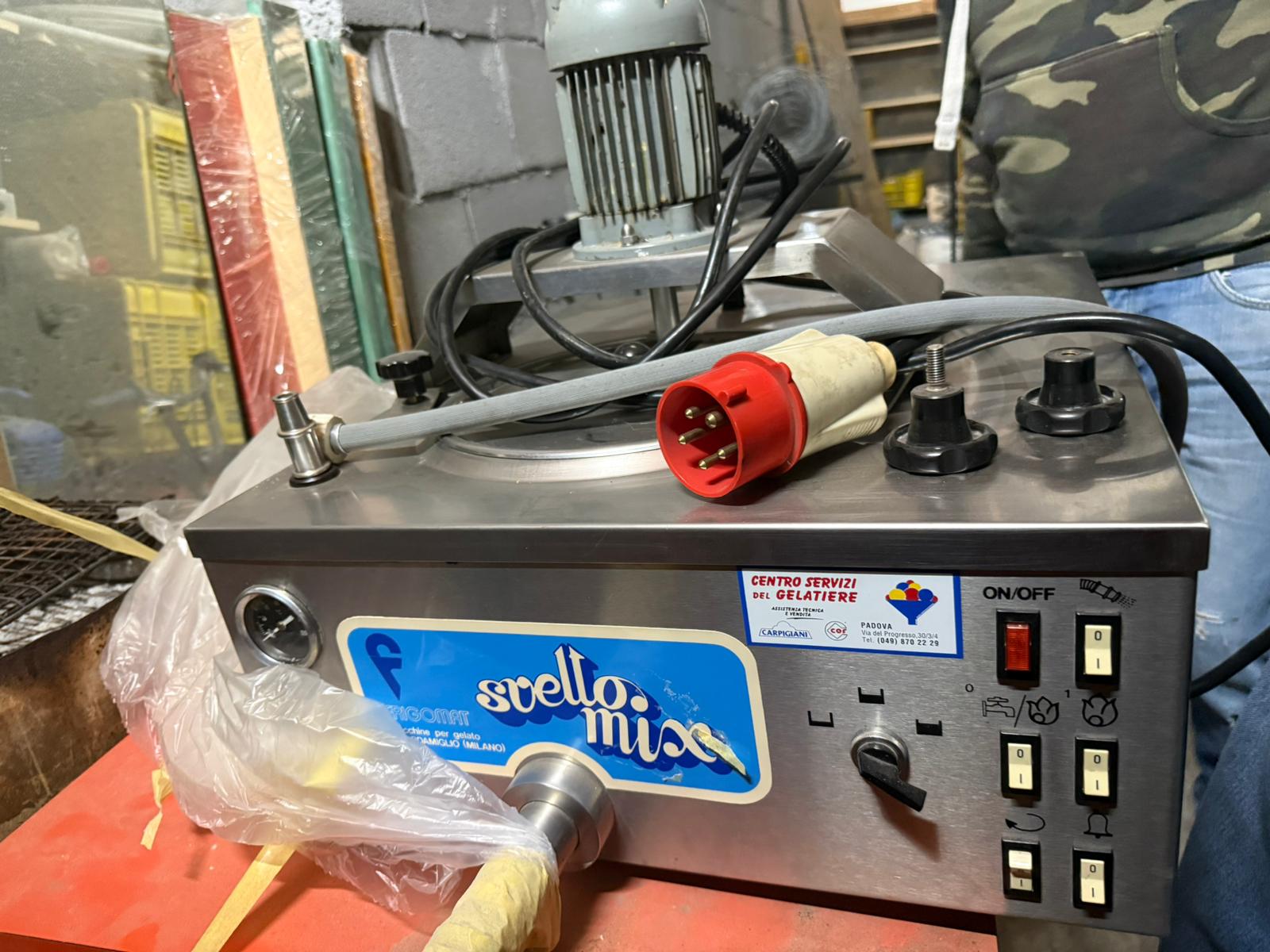 Vendo pastorizzatore professionale Frigomat Svettomix Frigomat usato in vendita a Regalbuto