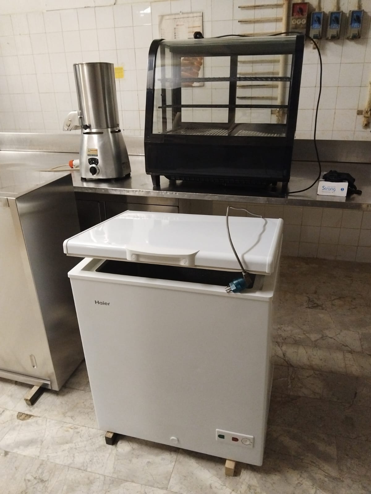 Pozzetto congelatore Haier come nuovo usato in vendita a Firenze
