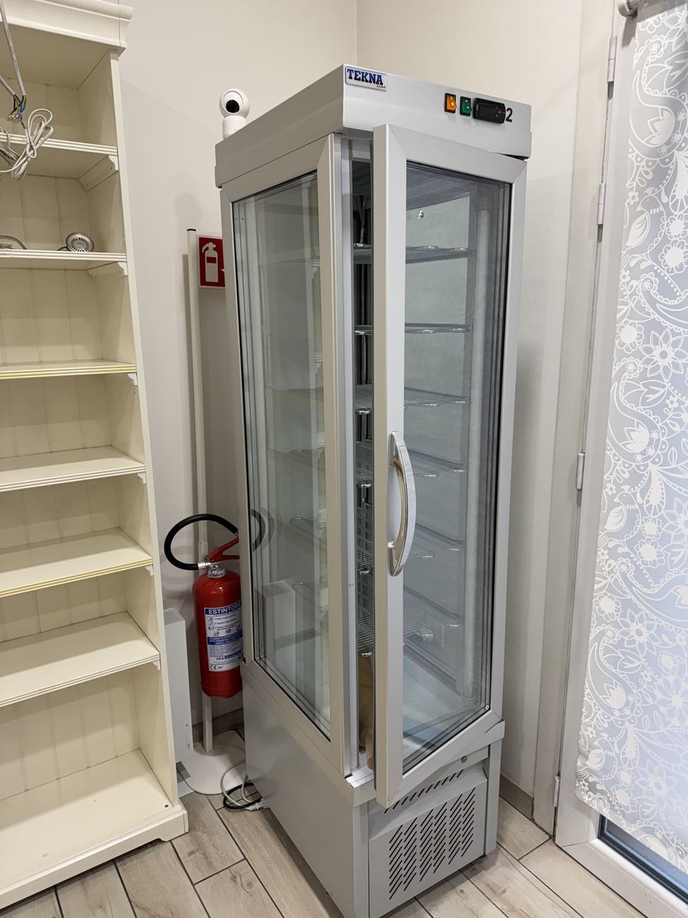 Vetrina freezer Tekna Line 2300 NT 3 lati in vetro Tekna usato in vendita a Padova
