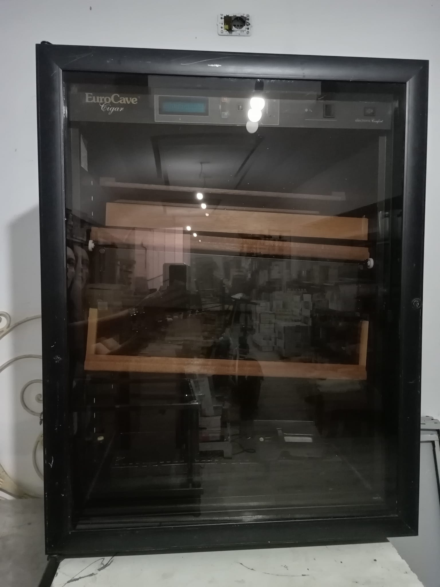 Vetrina Humidor Sigari EuroCave Cigar - Conservatore Climatico Professionale usato in vendita a Reggio Calabria