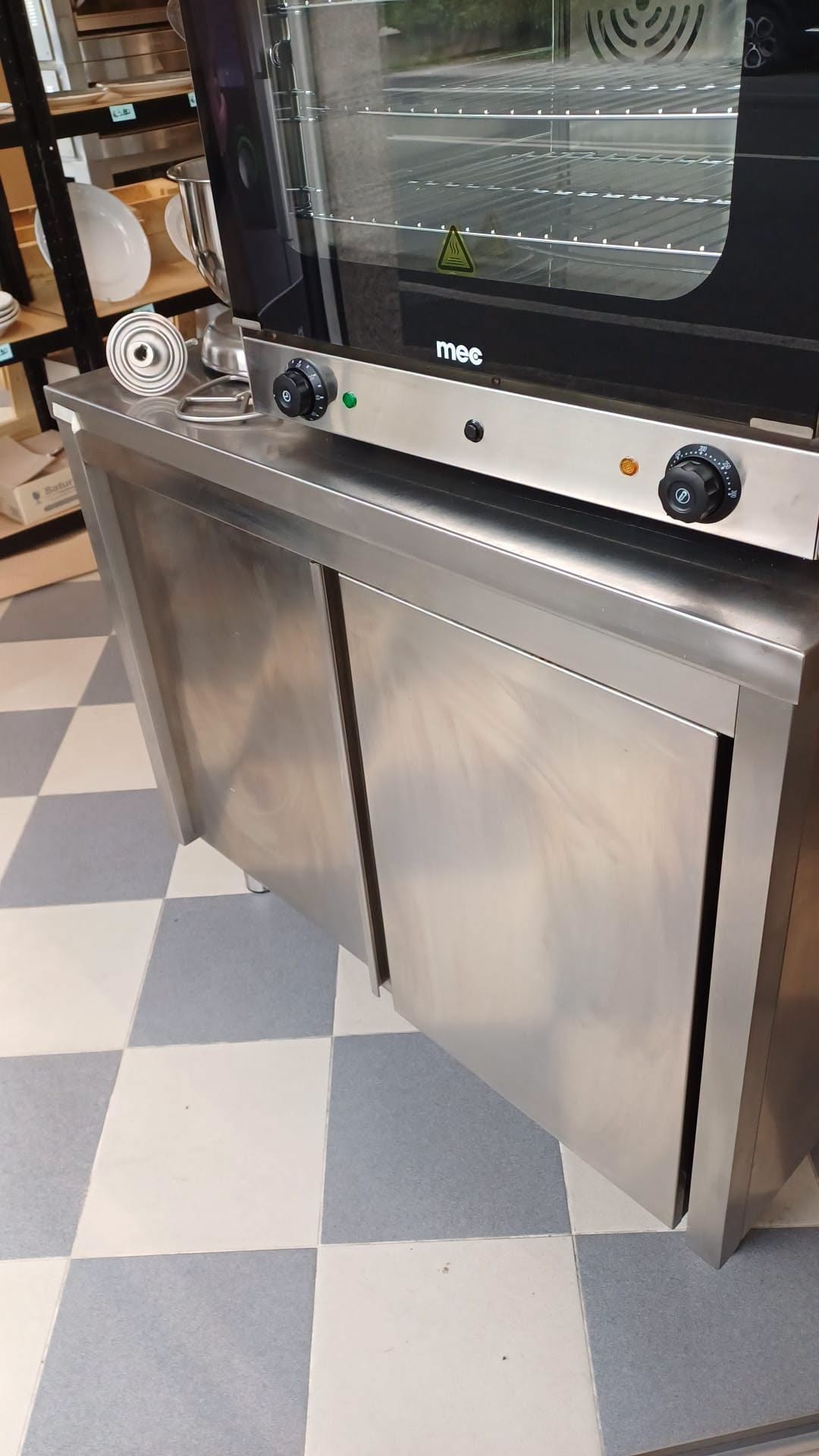 Tavolo armadiato professionale in acciaio inox 100x60 cm – Usato usato in vendita a SAN COLOMBANO CERTENOLI