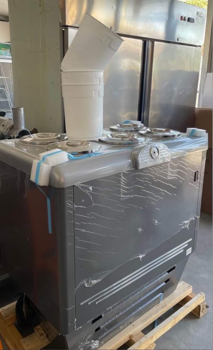 Banco refrigerato conservatore di gelato e granite NUOVO DI FABBRICA