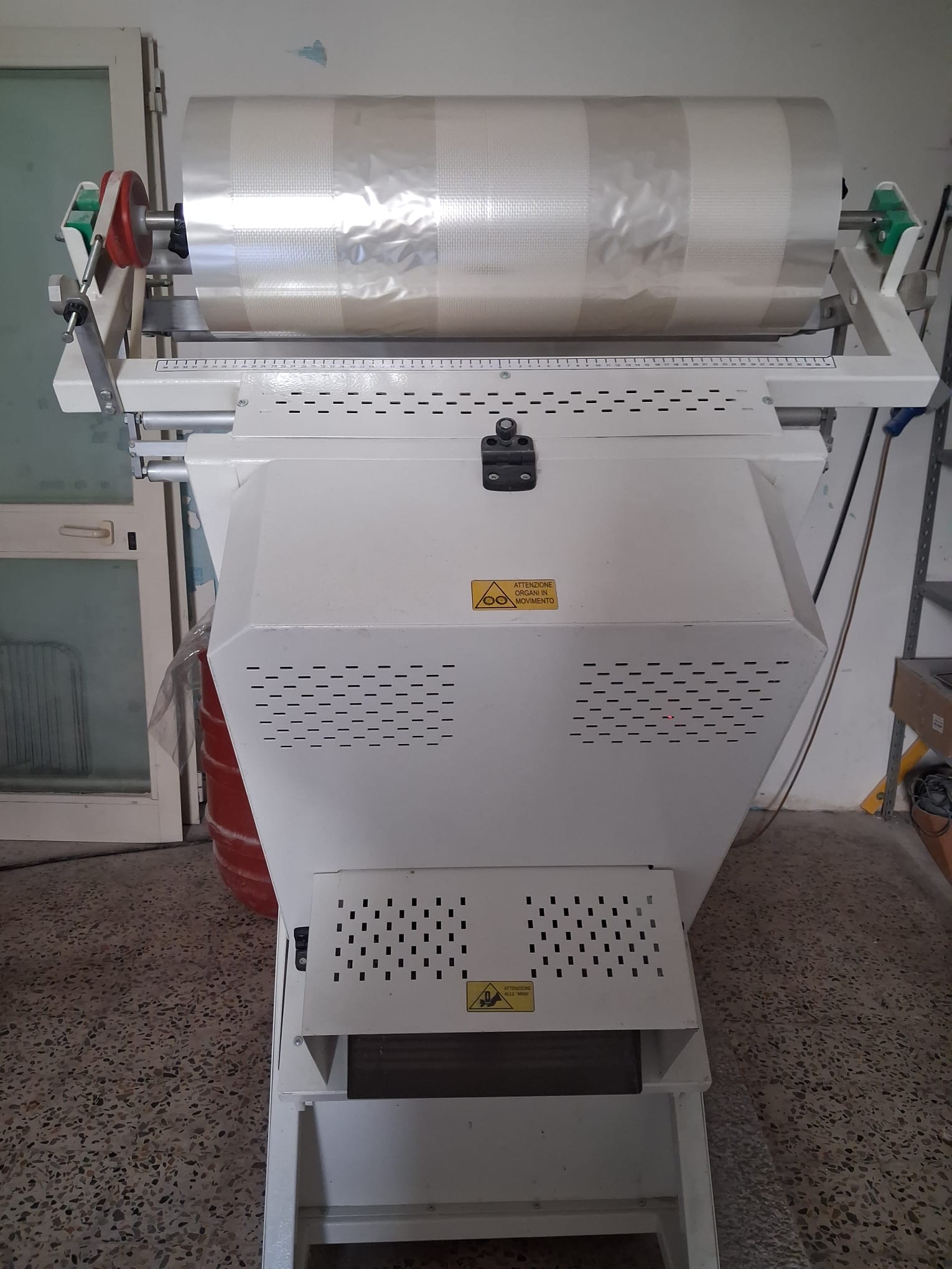 Imbustatrice verticale per panini marca Terpack Terpack usato in vendita a Santa Maria Capua Vetere