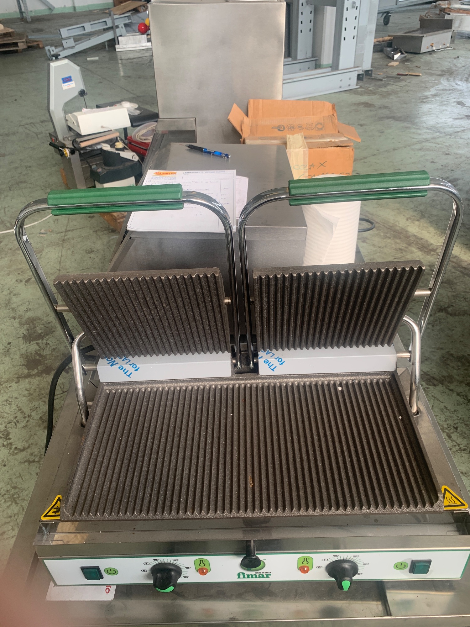 Piastra elettrica doppia rigata 1/2 nuova Fimar usato in vendita a Faenza