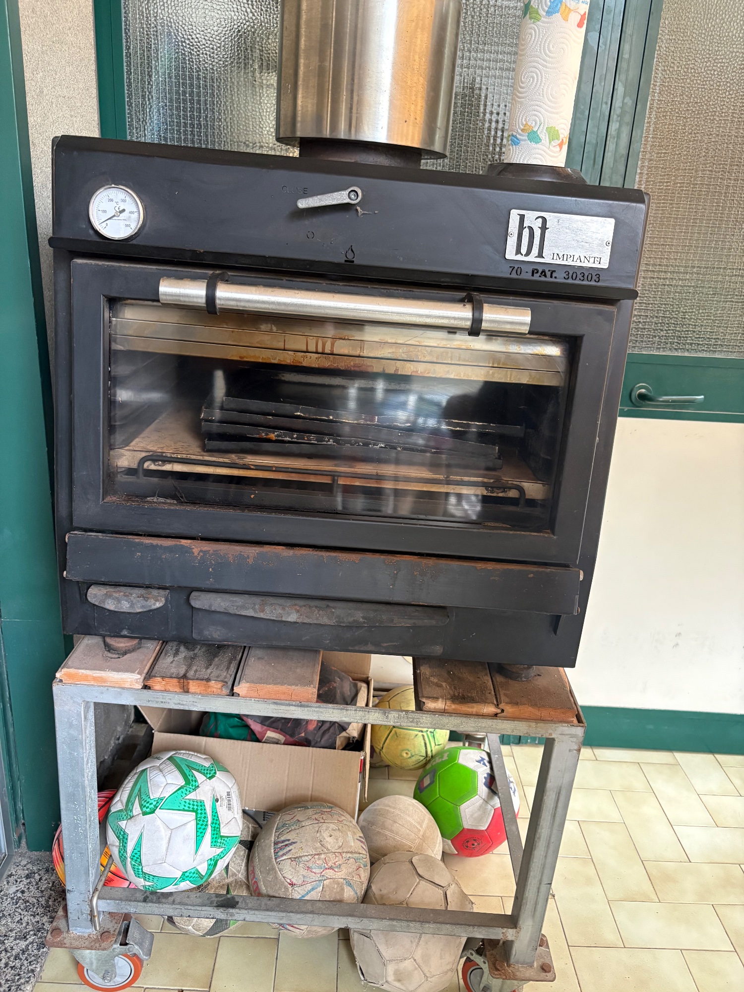 Forno a carbone usato in vendita a Villafranca Tirrena