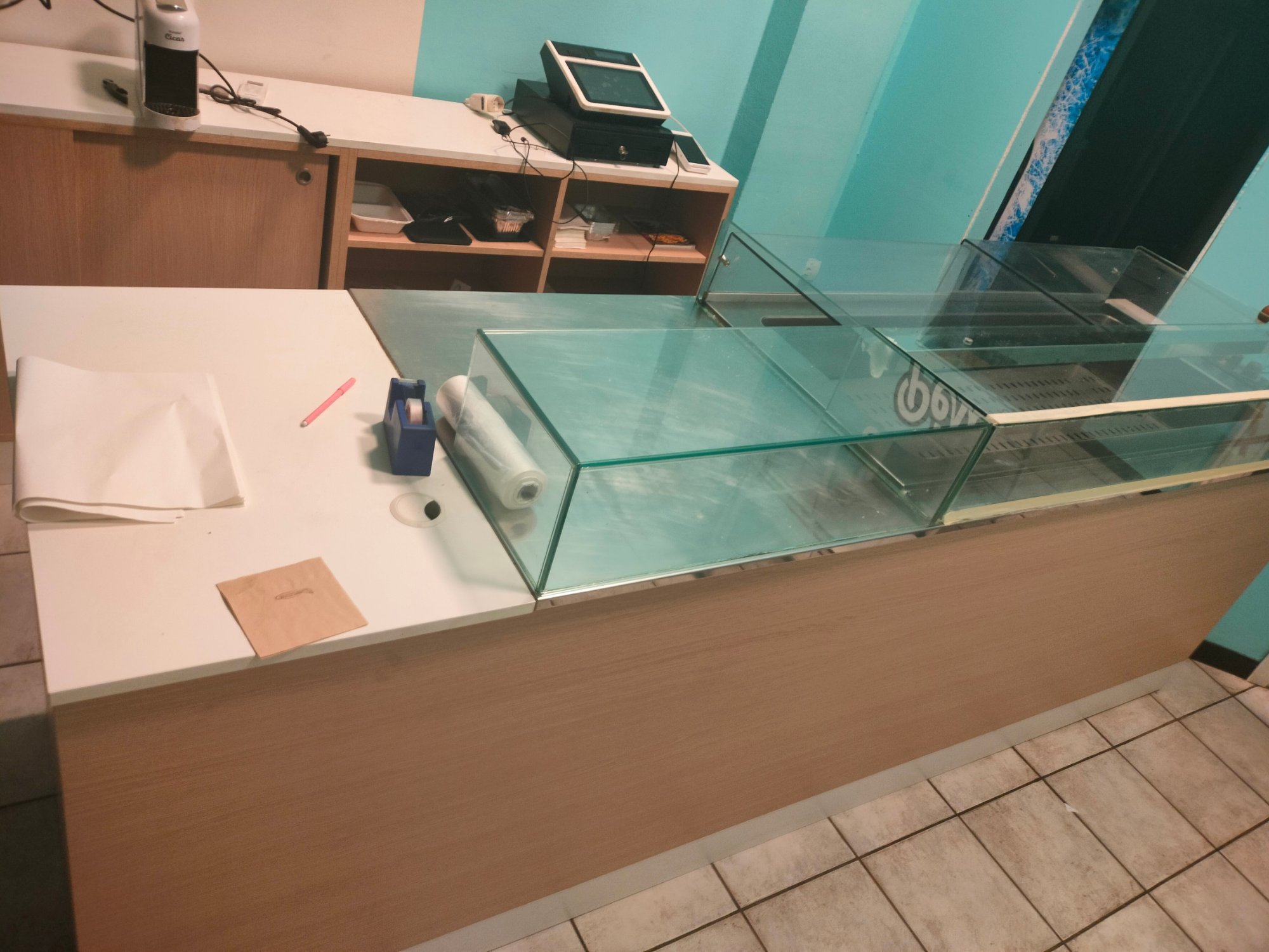 Banco frigo e retrobamco per esposizione refrigerata