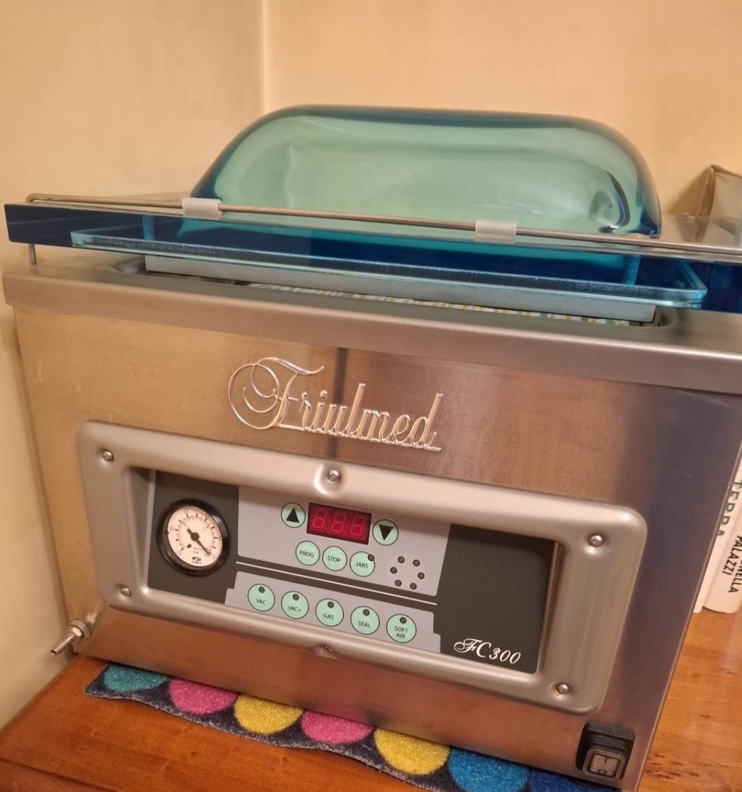 Macchina sottovuoto a campana Friulmed FC300